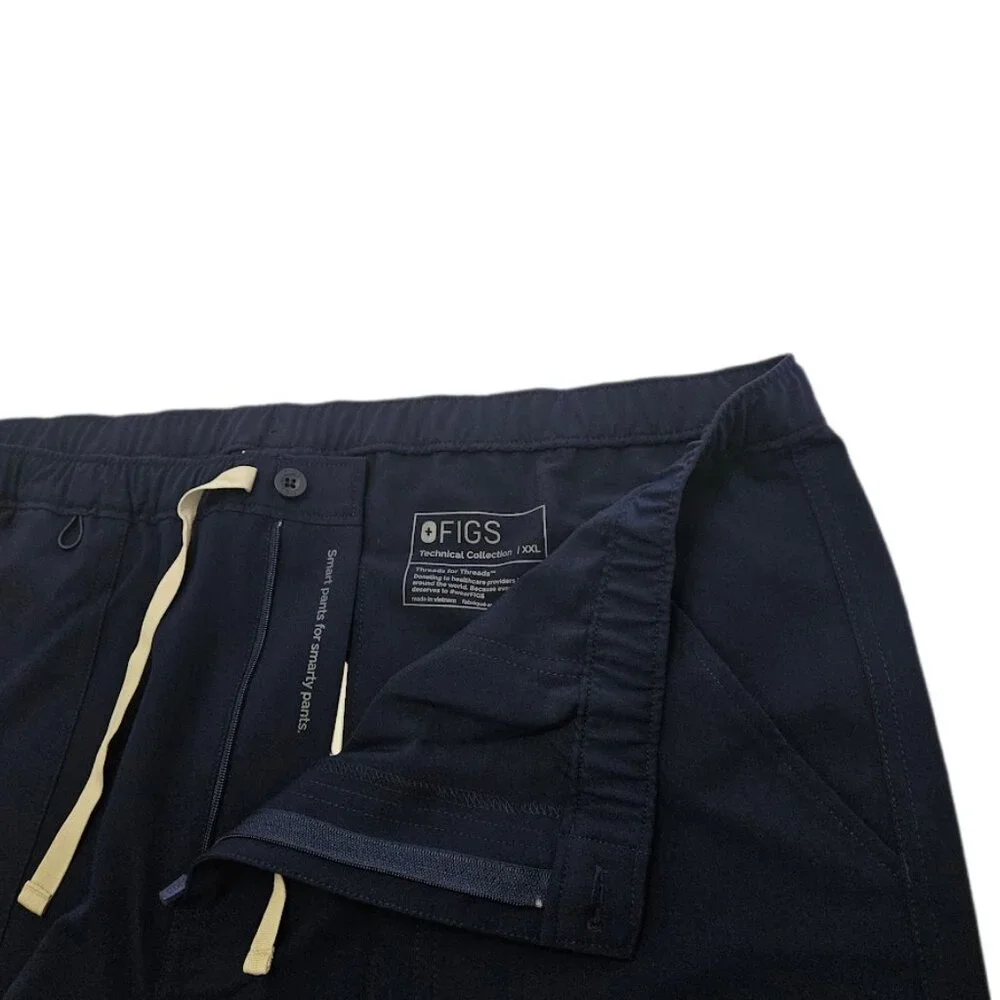 NWT Figs Men’s Cairo Cargo Pants Scrubs Navy XXL